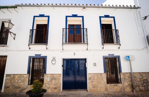 Yunquera House | Casa Mox en el Paraíso del Senderismo