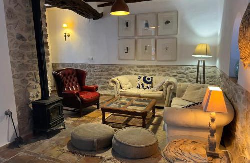La Carroja House | CASA NICOLE Naturaleza, Montañas y Piscina Privada en Alicante