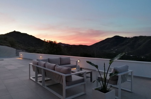 Arenas Villa | Casa Pura Vista, Arenas with Jacuzzi and ocean view