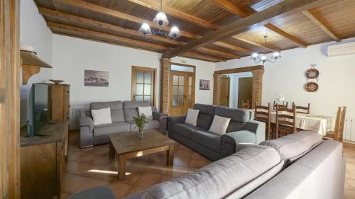 Zarza de Alange House | Casa rural con piscina Los Cortinales