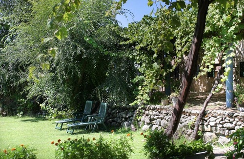 Candeleda House | Casa Rural Lunacandeleda: mountain views, private terrace and exclusive garden