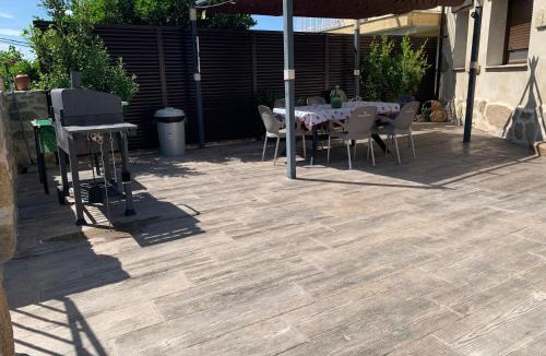 Casas del Monte House | CASA RURAL PUERTO - casa de piedra con piscina privada - Valle del Ambroz - Casas del Monte - IDEAL PARA DISFRUTAR EN FAMILIA O GRUPO DE AMIGOS