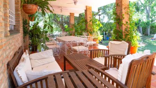 Cantillana House | Casa San Ignacio Cantillana by Ruralidays