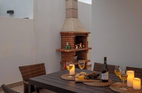 Playa Blanca Villa | Casa Serena | Relaxed Living by Villas Now