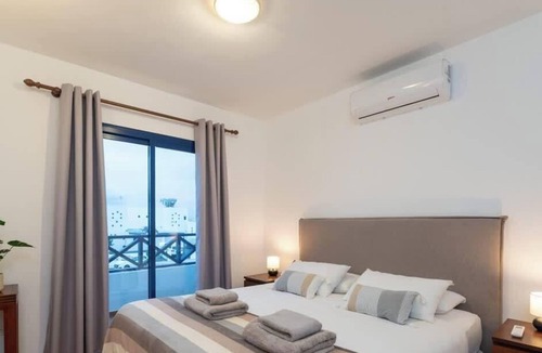 Playa Blanca Villa | Casa Serena | Relaxed Living by Villas Now