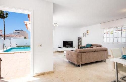 La Caleta Villa | Casa Virgo