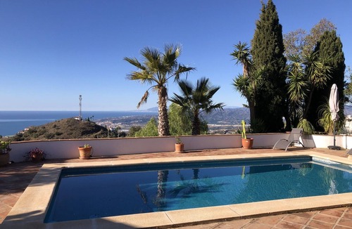 Sayalonga Villa | Casa Vista al Mar with breathtaking views of the Mediterranean and mountains