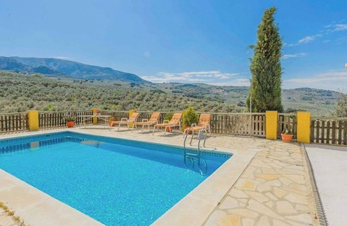 Montefrio Villa | Casas de Paquita - El Establo Montefrío by Ruralidays