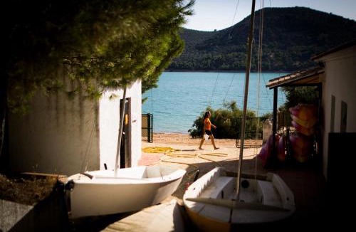 Iznajar Hostel | CENTRO DE OCIO ALÚA Casa Rural Iznájar Lago de Andalucía
