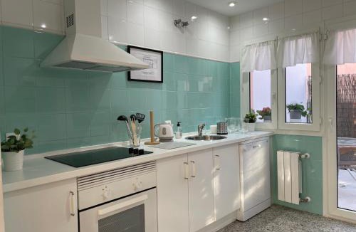 Distrito 6 Villa | CERES Home Parking Gratis