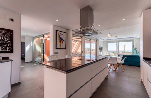Salobre Ski Chalet | Chalet in Maspalomas with Heated Pool