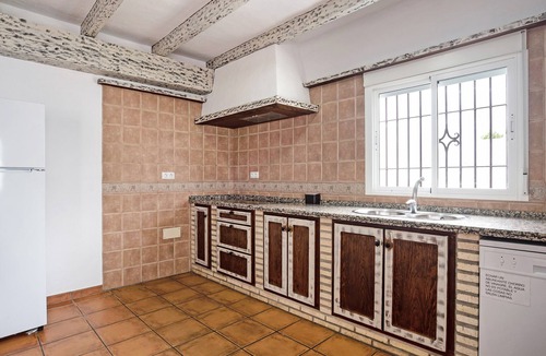 El Palmar House | Chalet Casa Playamar near the beach with garden, pool and Wi-Fi