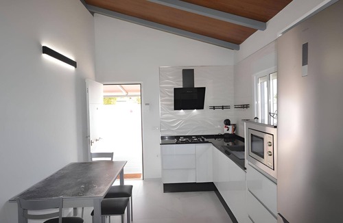 Chiclana de la Frontera Villa | Chalet con Barbacoa y Piscina para familias.
