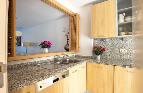 Mijas Ski Chalet | Chalet 'Comodo Triplex La Cala Golf' with Shared Pool, Wi-Fi and Air Conditioning