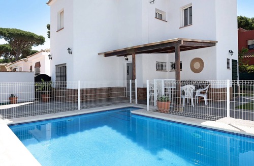 Cabo Roche House | Chalet 'Poniente' with Pool and Garden