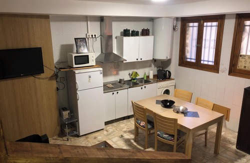 San Martin del Castanar Cottage | Charming rural house in the heart of the village. Hairy companions welcome