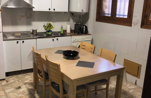 San Martin del Castanar Cottage | Charming rural house in the heart of the village. Hairy companions welcome