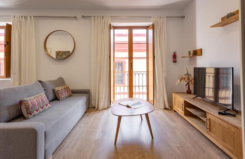 San Bernardo Apartment | Charming 1 Bedroom Apartment at Jardines de Murillo -Sevilla City Center- By OCityzen