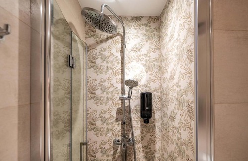 Lagunillas Apartment | Charming Apartment in Heart of Malaga
