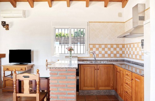 Los Canos de Meca House | Charming Casita Torre de Meca 1 with Terrace, Garden, and Wi-Fi