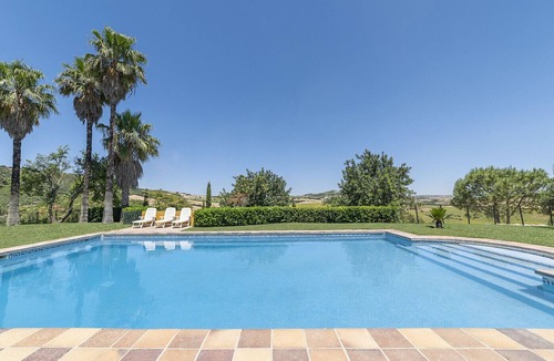 Arcos de la Frontera Cottage | Charming and Spacious Family Villa - Cortijo Sierra y Lago