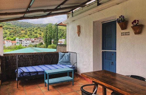 Cortes de la Frontera Apartment | Charming rural studio in the heart of the Spanish countryside