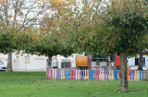 Santa Margarida Villa | Charming House by the Canal with Terrace - Roses
