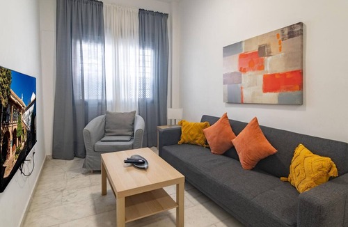 Cerro de la Golondrina-Salesianos Apartment | "Charming New Apartment in the Heart of Historic Cordoba"