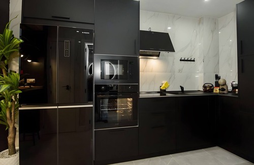Dos Hermanas Apartment | Charming Sevilla Boutique: 2 Bedrooms, Sleeps 7, Parking Included