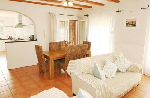 Orba Villa | Charming Villa for 6 with Private Pool, AC, and Garden – Walk to Orba Village