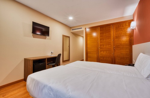 Loranca - Nuevo Versalles - Parque Miraflores Hotel | Checkin Madrid Móstoles