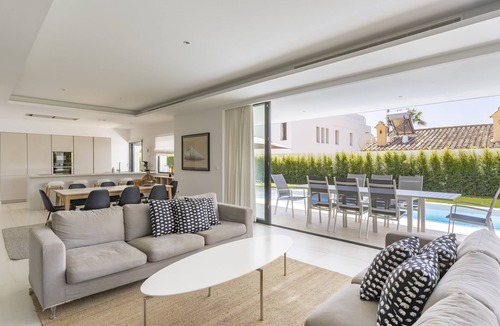 San Pedro de Alcantara Villa | Close to Beach Villa in San Pedro