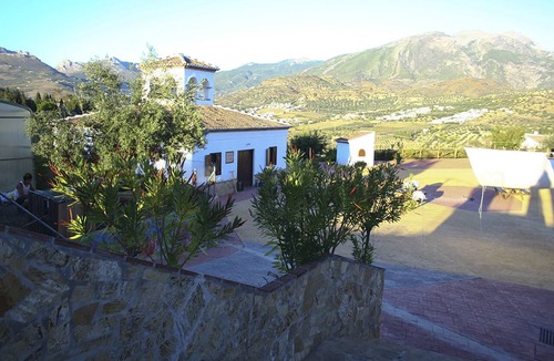 Vinuela House | Cohabit: Hostel and Ecocultural Space