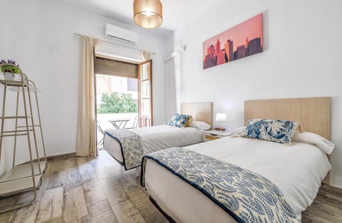 Ciudad Jardin Apartment | Cordoba Essence, Parking incluido junto al centro y casco histórico