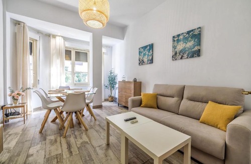 Ciudad Jardin Apartment | Cordoba Essence, Parking incluido junto al centro y casco histórico