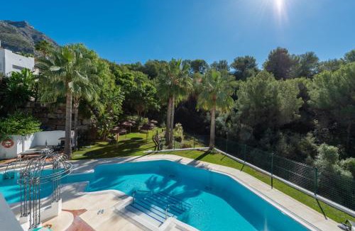 Istan House | Corner house in Zahara de Istan