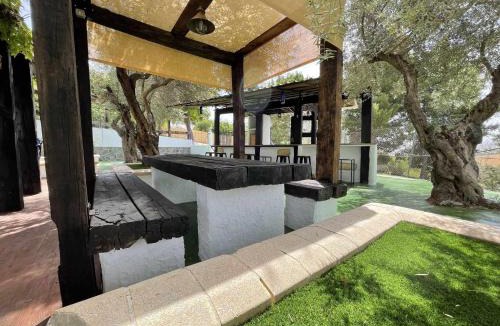 Villanueva Mesia House | Cortijo Rural Español ¡Ideal para desconectar!