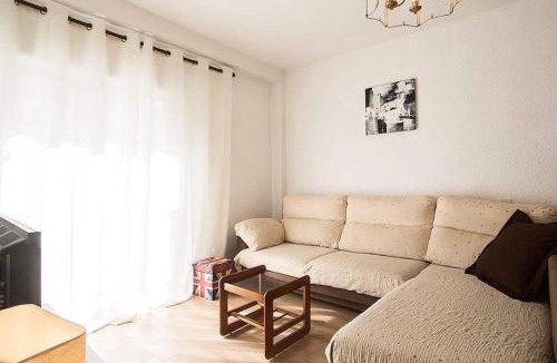 Raval Roig Apartment | COSY 3 BED APT 200m FROM BEACH WiFi