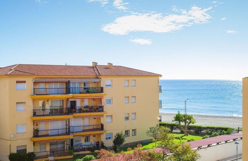 Torre de Benagalbon Apartment | Cosy apartment for 5 guests with WIFI, A/C, TV and terrace