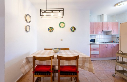 El Pozo de los Frailes House | Country House 'Tierra' with Private Terrace, Wi-Fi and Air Conditioning