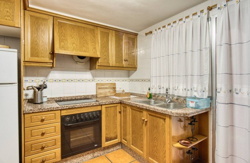 Alcoleja House | Country House 'Casa Amparo' with Mountain View, Private Pool and Wi-Fi