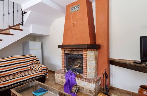 Arbuniel House | Country House 'Casa Calera' with Mountain View, Wi-Fi and Air Conditioning