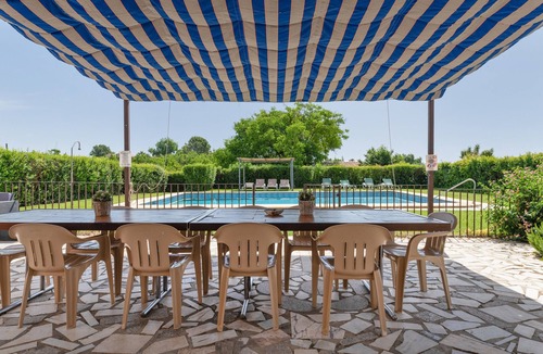 Posadas House | Country House 'El Olmo - Families Only' with Mountain Views, Wi-Fi and Air Conditioning