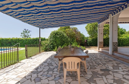 Posadas House | Country House 'El Olmo - Families Only' with Mountain Views, Wi-Fi and Air Conditioning