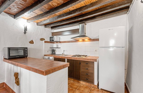 Almogia House | Country House 'El Pajar' with Lake View, Shared Pool and Wi-Fi