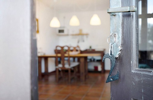 La Vegueta House | Country House 'Finca Emblemática - Nº2 Chibusque' with Mountain Views, Pool and Wi-Fi