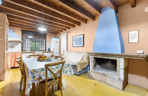 Catral House | Country House 'La Carrasca' with Private Pool, Private Terrace and Wi-Fi