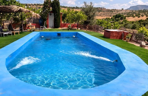 Pizarra House | Country House 'La Serrana' with Mountain View, Wi-Fi and Air Conditioning