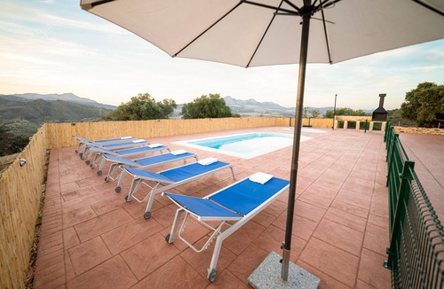 Casabermeja Villa | Country House 'Mis Niñas' with Mountain View, Private Pool and Wi-Fi
