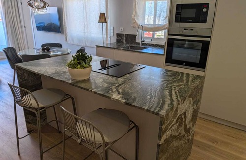 Alicante City Centre Apartment | COZY AND SUNNY PENTHOUSE IN THE HEART OF THE CITY